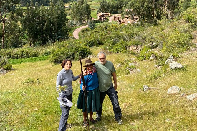 Discover the secrets of Andean nature in Pisac - Meeting Raul in Cusco and heading toward Ampay