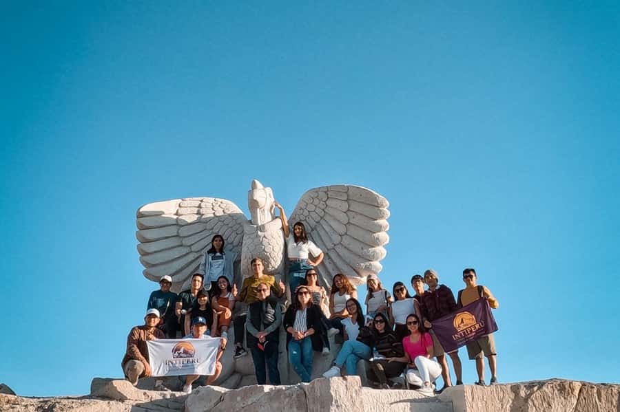 Exclusive Arequipa Ruta del Sillar Tour with Pickup - Guide quality and language choice