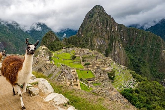 Excursion: Full Day Tour of Machu Picchu from Cusco - The early pickup and Sacred Valley drive