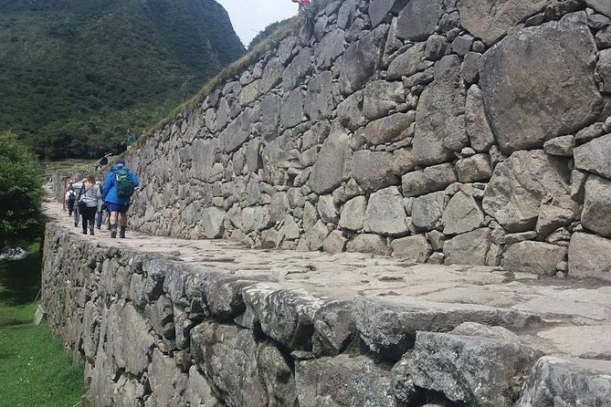 Excursion: Full Day Tour of Machu Picchu from Cusco - Aguas Calientes and the bus to the citadel