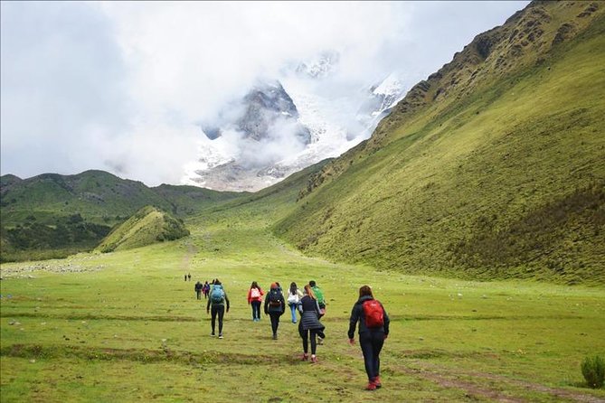 Excursion to Humantay Lake from Cusco - The Soraypampa to Humantay Lake hike