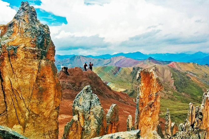 Excursion to Palcoyo Rainbow Mountain full Day from Cusco. - What the $32 price really covers