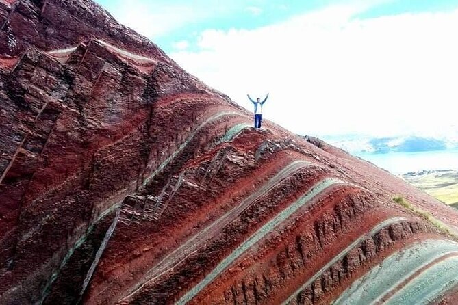 Excursion to Pallay Punchu from Cusco with Coca Ceremony Private. - Who should book this excursion?