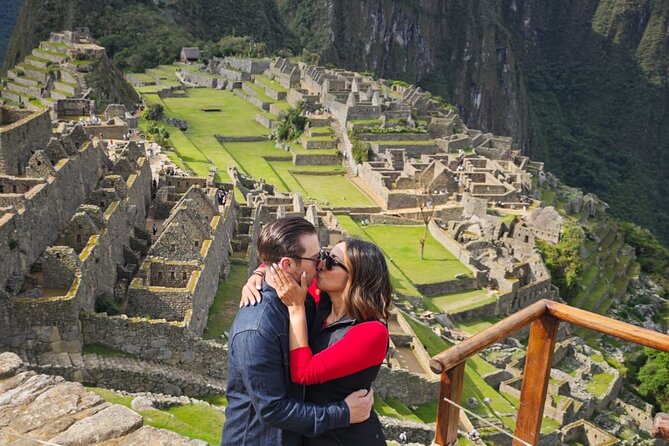 Explore Machu Picchu in a Single Day from Cusco - Lunch, hot springs, and free time in Aguas Calientes