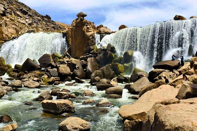 Explore Puruña Stone Forest & Pillones Waterfalls – Full-Day Tour - Salinas y Aguada Blanca and the search for vicuñas