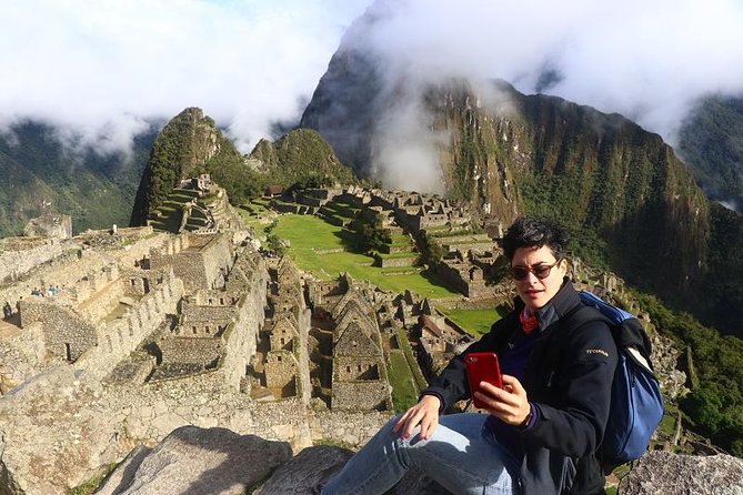 Family-Friendly Machu Picchu Tour from Cusco 08:30 am departure - The early road to Ollantaytambo