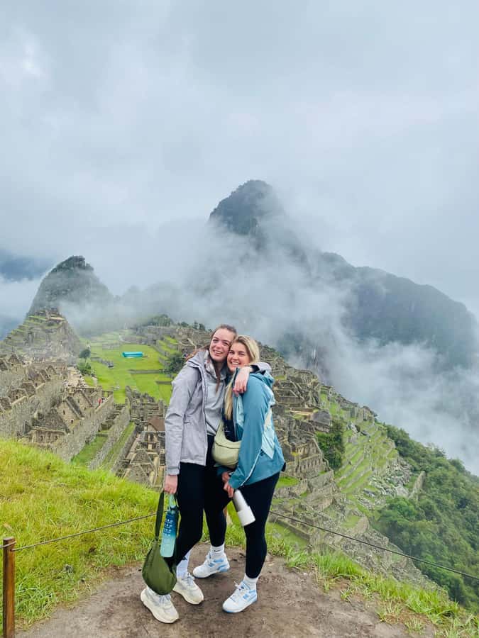 From Aguas Calientes: Machu Picchu guided tour with tickets - Three hours among the Inca terraces and stonework