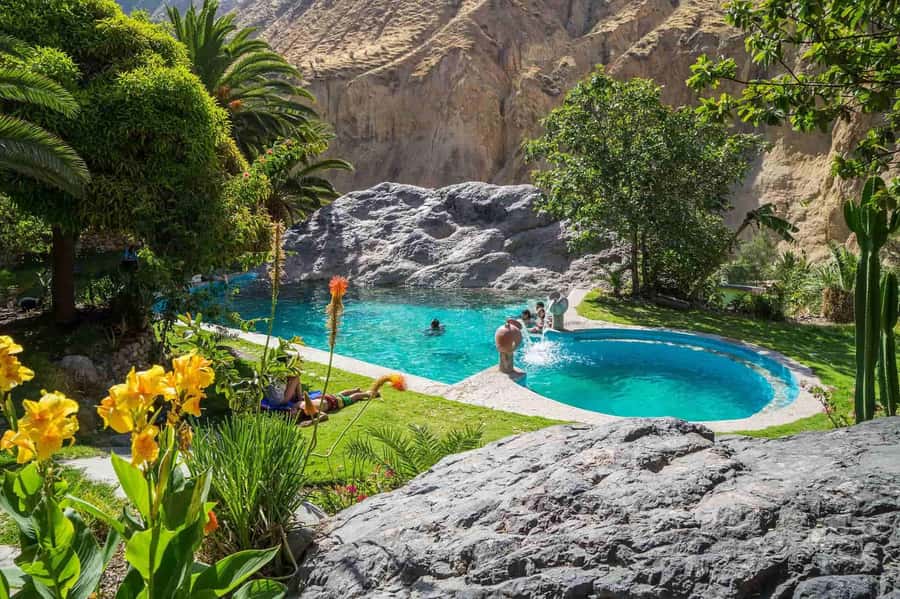 From Arequipa: 2-Day Colca Canyon Trekking Tour - Cruz del Cóndor and the first canyon views