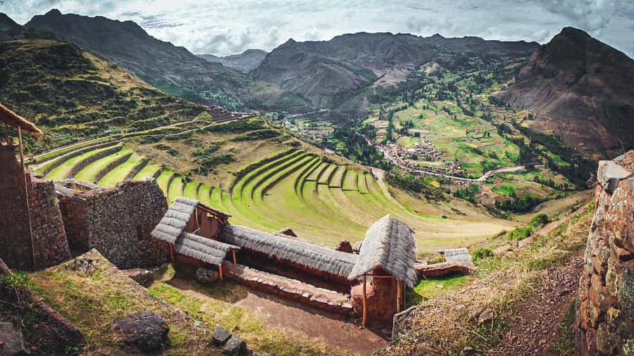 From Cusco: 2-Day Sacred Valley and Machupicchu by Train - Awana Kancha, alpacas, and the first sales pitch