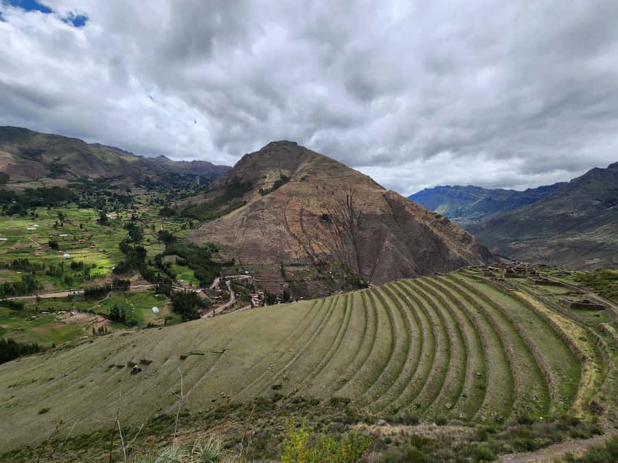 From Cusco: Chinchero, Moray, Maras, Ollantaytambo, Pisaq - Urubamba provides a needed lunch break