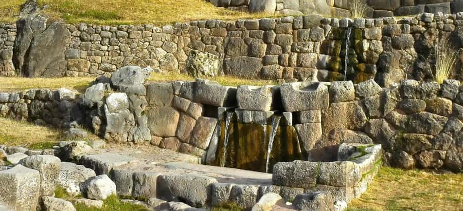 From Cusco: City Tour in Cusco - Sacsayhuamán and Koricancha - Qoricancha, where Inca gold met a Spanish convent
