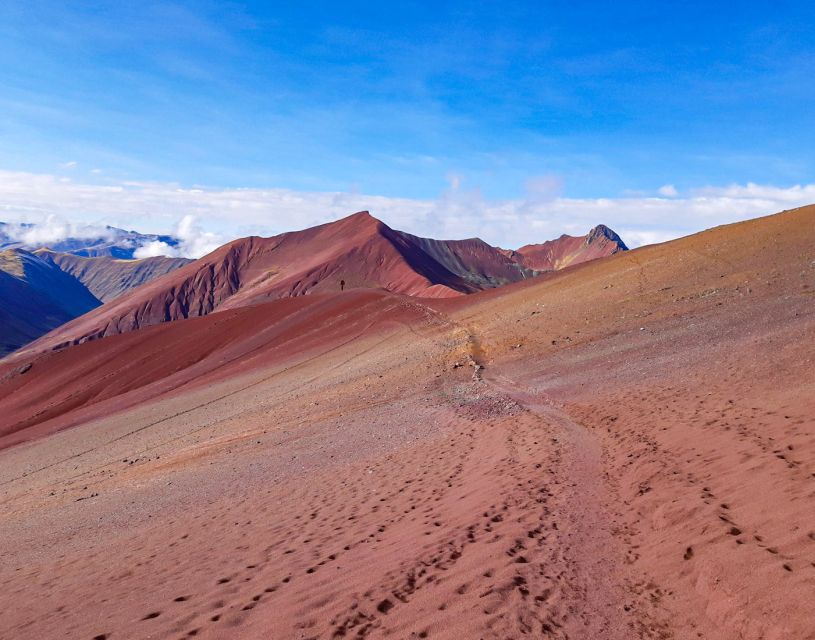 From Cusco: Full Day Rainbow Mountain + Red Valley | PRIVATE - The optional 30-minute walk into Red Valley