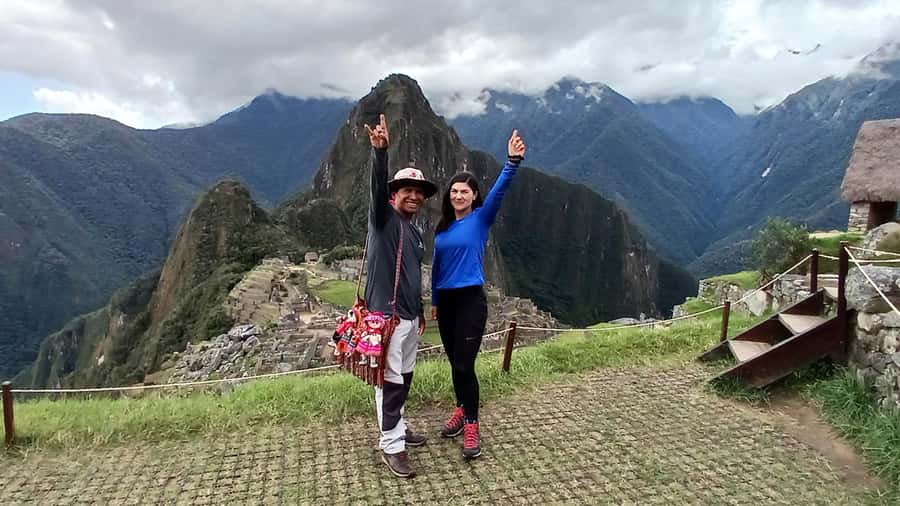 From Cusco: Machu Picchu Tour with Hiking Ticket - The Expedition train to Aguas Calientes