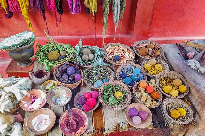 From Cusco: Moray, Maras Salt Mines & Chinchero Weavers Half-Day - The main reasons to consider this tour