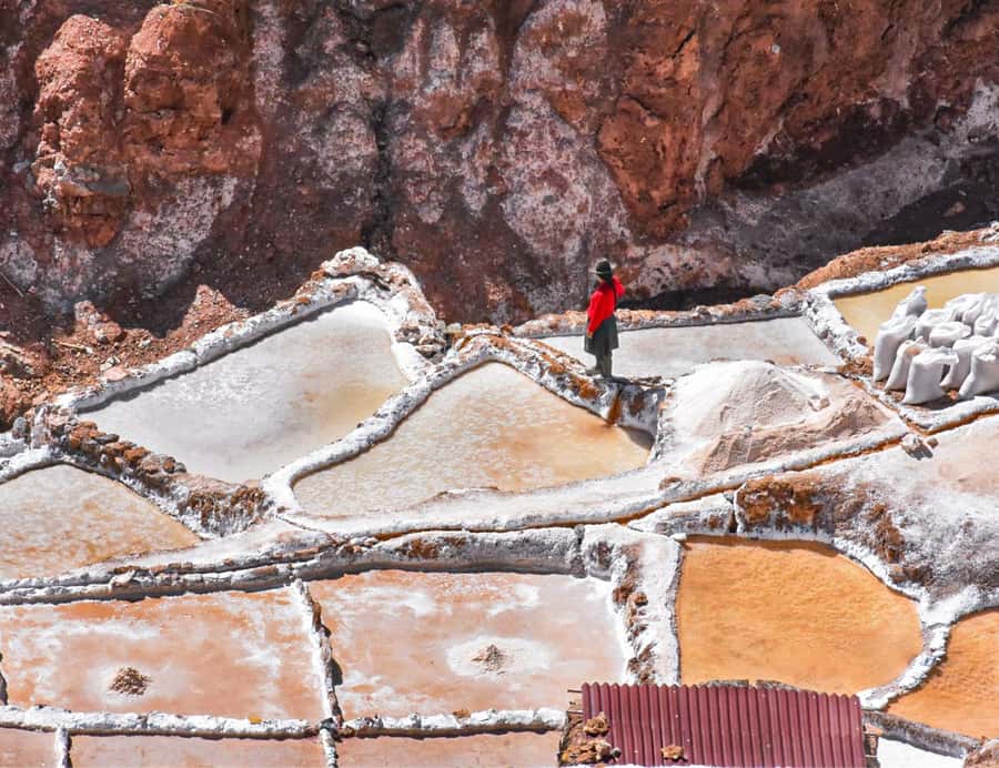 From Cusco: Moray, Maras Salt Mines & Chinchero Weavers Tour - Moray at 3,450 meters: Inca agriculture in giant circles