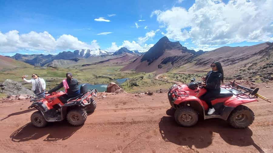 From Cusco: Mountain of colors and red valley on ATVs - Why the Red Valley and Rainbow Mountain work so well together