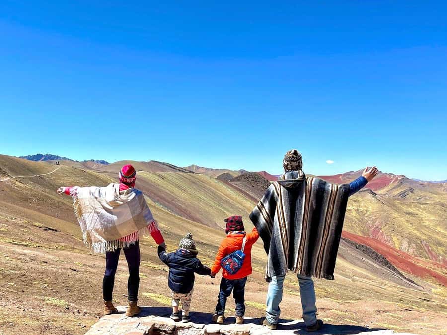 From Cusco: Palccoyo Mountain Tour full day - The 4:00 a.m. start and the long road south