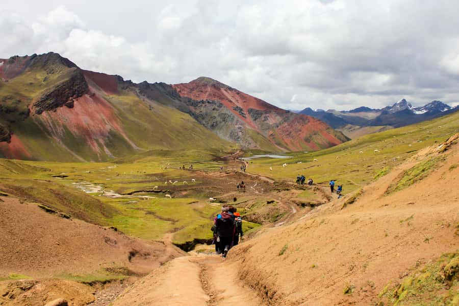 From Cusco: Rainbow Mountain Trek - Breakfast at Hanchipacha