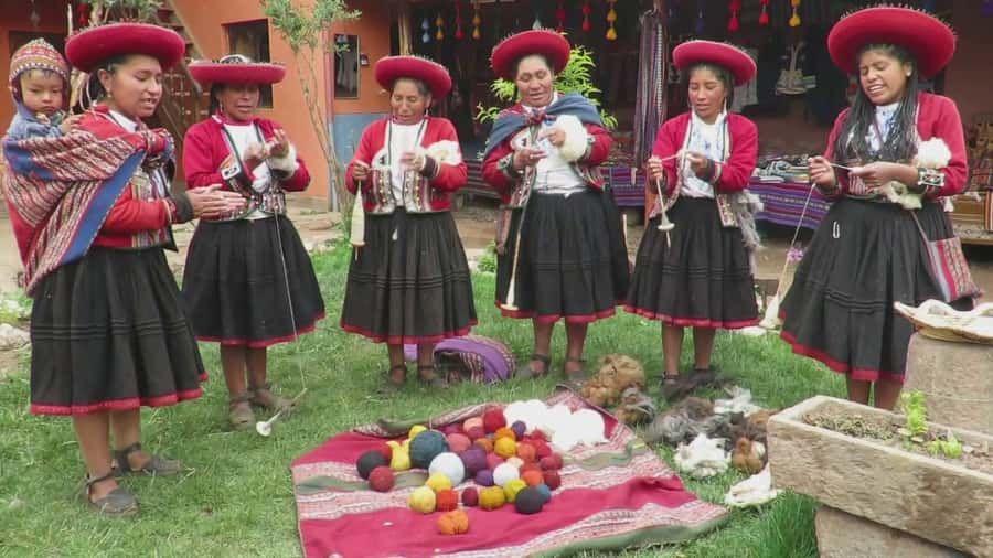From Cusco: Sacred Valley of the Incas Full-Day Tour - Guides, transport, and the pace of the day