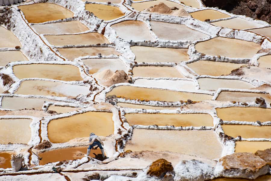 From Cusco: Sacred Valley with Drop-ff in Ollantaytambo - The bilingual guide format deserves attention