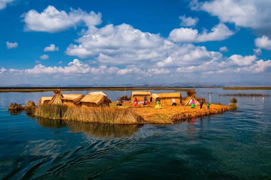 From Cusco: Titicaca Lake - Full day tour with sleeper bus - Uros: reed islands, family life, and the tourist question