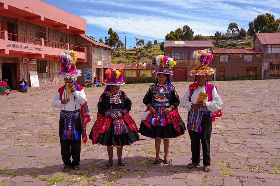 From Cusco: Titicaca Lake - Full day tour with sleeper bus - Lunch with a family on Taquile