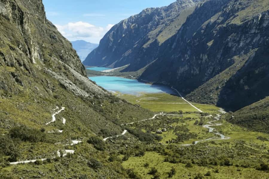 From Huaraz: Tour to Llanganuco Lakes (Chinancocha Lake) - Carhuaz: fruit ice cream and a short town visit