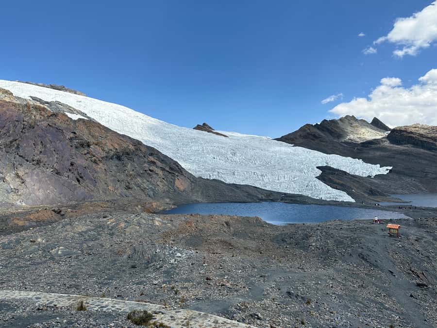 From Huaraz: Tour to the Pastoruri Glacier and Puya Raimondi - Parco and the first Cordillera Blanca views