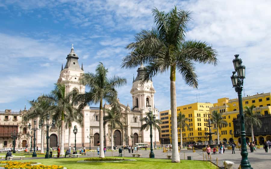 From Lima: City Tour with Catacombs & Pachacamac Inka Ruins - Plaza San Martin and the formal face of Lima