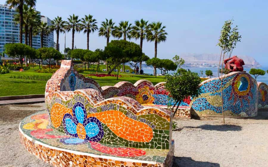 From Lima: Miraflores, Barranco & San Isidro Guided Tour - Why this short Lima tour works