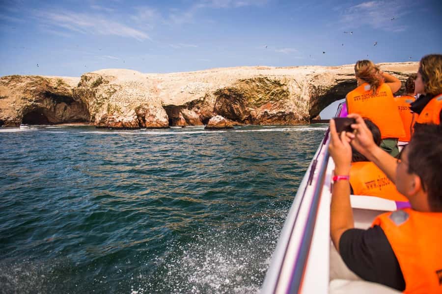 From Lima: Paracas and Huacachina Oasis Full Day Tour - What to bring and what the price leaves out