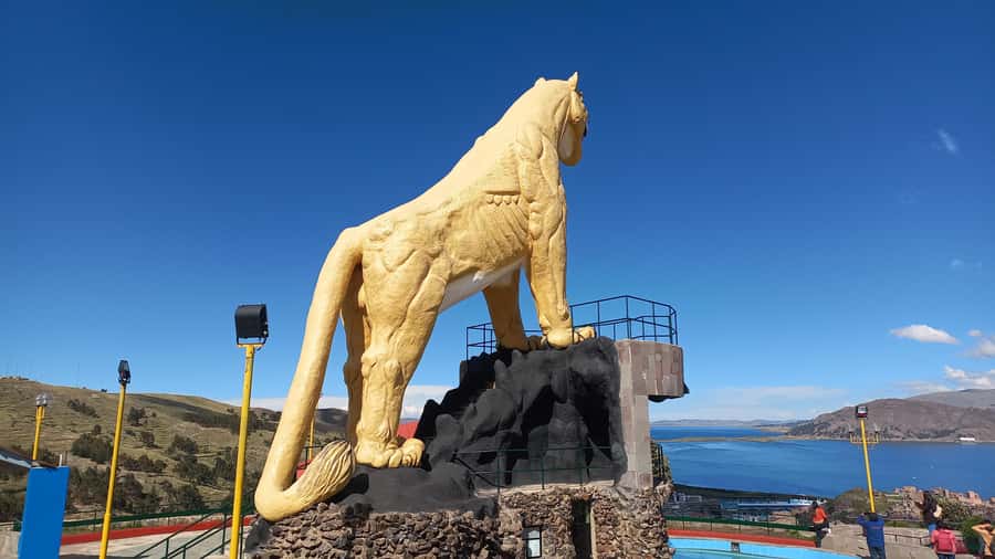 From Puno: Sillustani Tombs and Tourist View Point Puma - The scenery, weather, and walking conditions