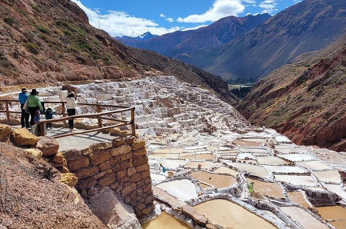From the Sacred Valley: Salt Mines & Moray - Private tour - What the private guide adds