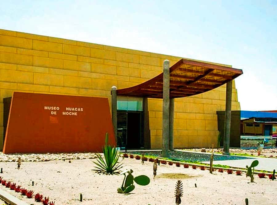 From Trujillo: Complete full day tour with museums - Moche countryside: craft, food, and everyday life
