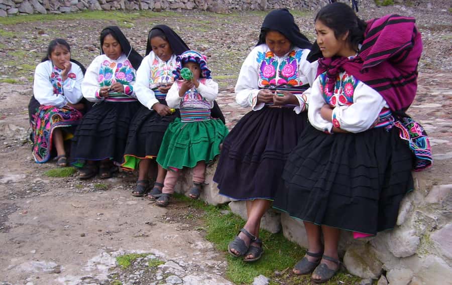 FromPuno: Uros and Amantani Islands Full-Day Tour with Lunch - Should you book the Uros and Amantani tour?