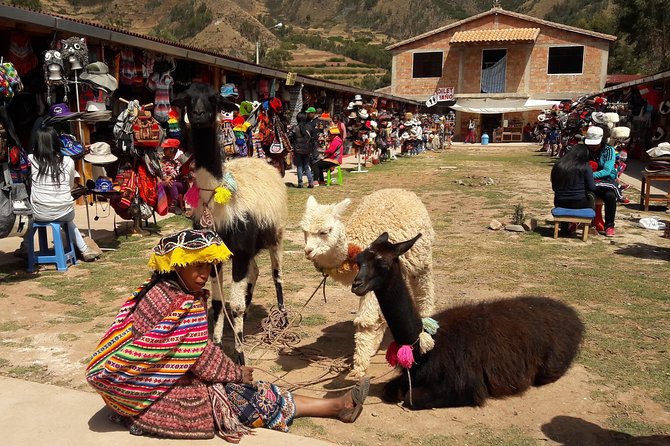 Full Day Classic Sacred Valley Tour from Cusco - Guide quality and the feel of the day