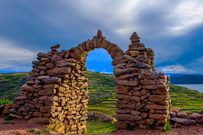 Full Day Lake Titicaca Tour from Cusco - Uros at 6:45 am: famous, unusual, and busy