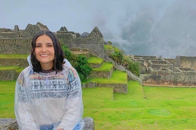 Full Day Private Tour in Machu Picchu - The bus connection and Aguas Calientes pause