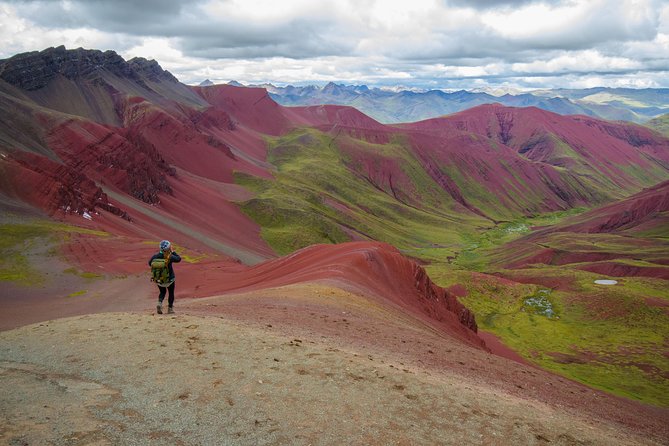 Full-Day Rainbow Mountain & Red Valley Small-Group Trek from Cusco - The First Views: Green Valleys and Ausangate
