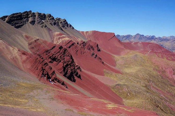 Full Day Rainbow Mountain & Red Valley View Point Tour from Cusco - Guides make the difference on a demanding route