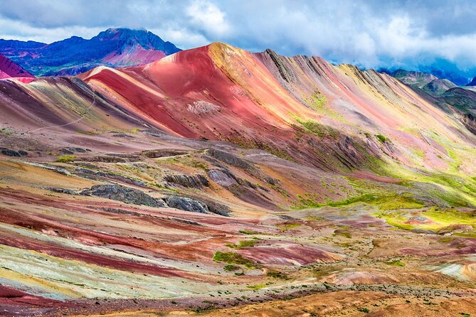 Full Day - Rainbow Mountain tour - Group Service - Breakfast, box lunch, and the return to Cusco