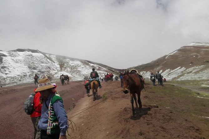 Full-Day Tour and Hike to Rainbow Mountain from Cusco, Peru - The final drive to the trailhead