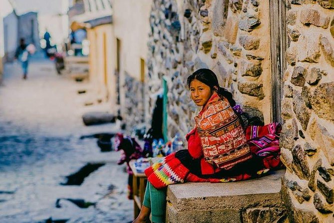 Full-Day Tour in the Sacred Valley with Lunch - Transport and group size