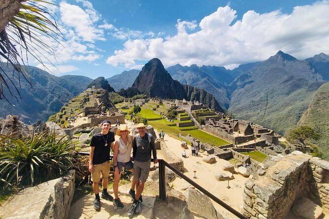 Full Day Tour to Machupicchu - Inside Machu Picchu with a professional guide