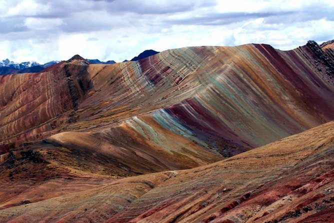 Full Day Tour to Palccoyo, Alternative Rainbow Mountain - Reaching the Palccoyo Viewpoint