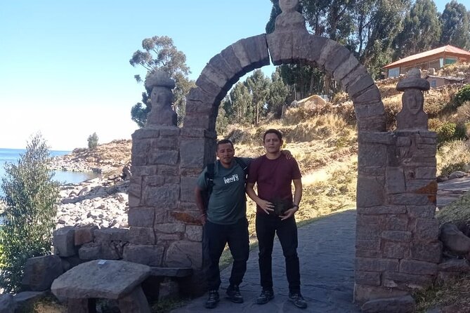 Full day trip to Lake Titicaca, the Uros and Taquile Islands. - Meeting the Reed Builders of Uros