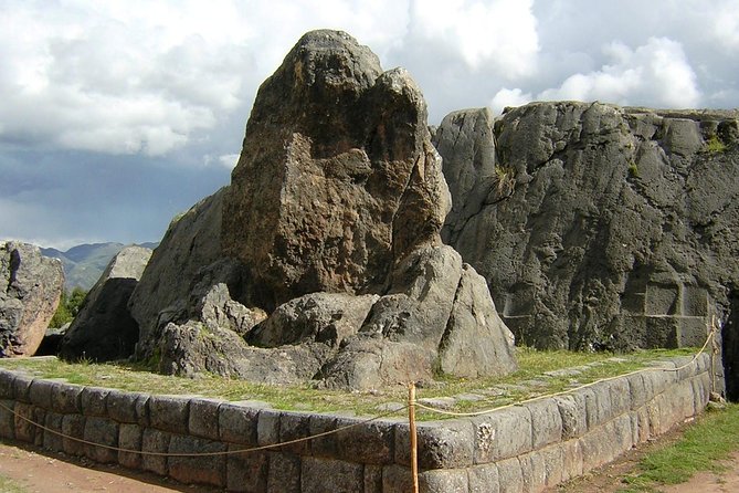 Half-Day Cusco City Tour: Four Ruins, Cathedral and Qorikancha - Puka Pukara, the red fort on the Inca road