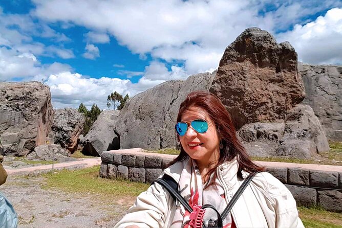 Half Day Tour in Cusco: Exploring the City and Four Ruins - What the guide and vehicle add