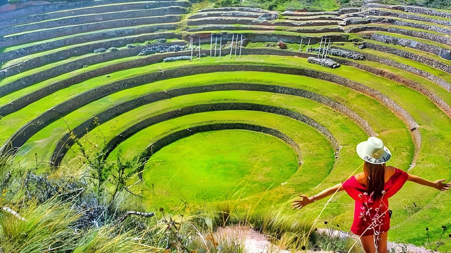 Half day tour: Maras Salt Mines and Moray Terraces - Arriving at the Maras Salt Mines