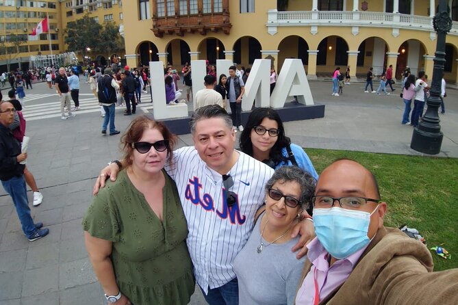 Historic Downtown, Miraflores & Catacombs Private Tour - What the guide and driver add
